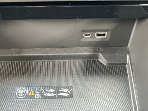 New 2026 GMC Yukon XL Elevation image 19