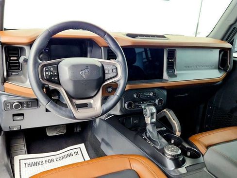 Used 2024 Ford Bronco Outer Banks w/ Sasquatch Package image 11