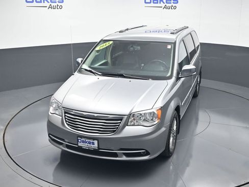 Used 2013 Chrysler Town & Country Touring-L w/ Driver Convenience Group FWD image 47