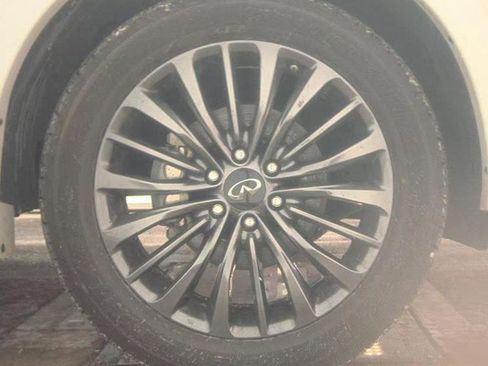 Used 2024 INFINITI QX80 Premium Select w/ Cargo Package image 13