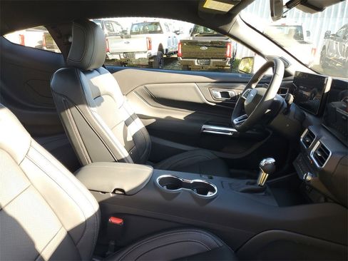 New 2026 Ford Mustang Premium image 26