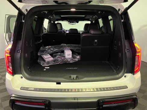 New 2025 Nissan Armada PRO-4X w/ Pro-4X Premium Package image 17