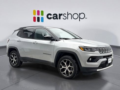 Used 2024 Jeep Compass Limited w/ Sun and Sound Group image 7