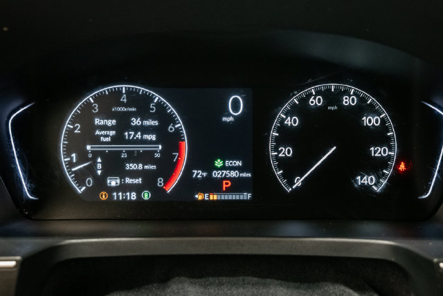 Used 2025 Honda Pilot Touring image 14