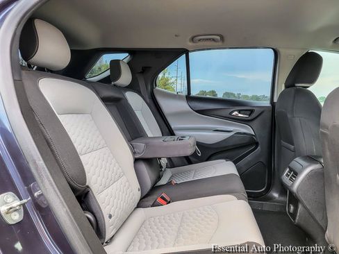 Used 2018 Chevrolet Equinox LS FWD image 27