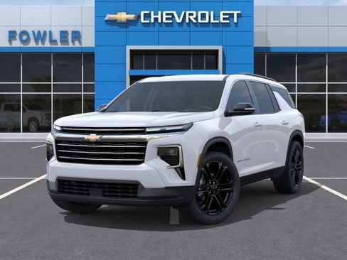 New 2026 Chevrolet Traverse LT w/ Driver Confidence Package AWD/4WD image 6