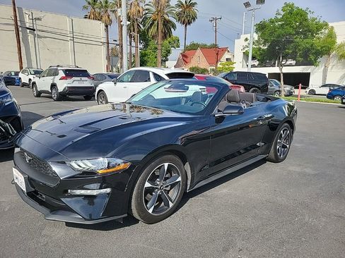 Used 2022 Ford Mustang Convertible image 16