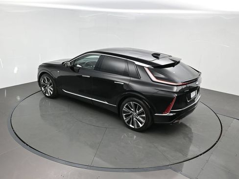 Used 2026 Cadillac Lyriq Signature Luxury w/ Nappa Leather Package AWD/4WD image 44