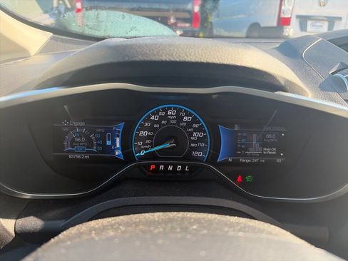 Used 2017 Ford C-MAX Energi SE w/ Equipment Group 402A FWD image 25
