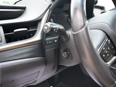 Certified 2024 Toyota Grand Highlander AWD image 32