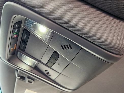 Used 2024 Chevrolet Blazer LT w/ Convenience Package image 25