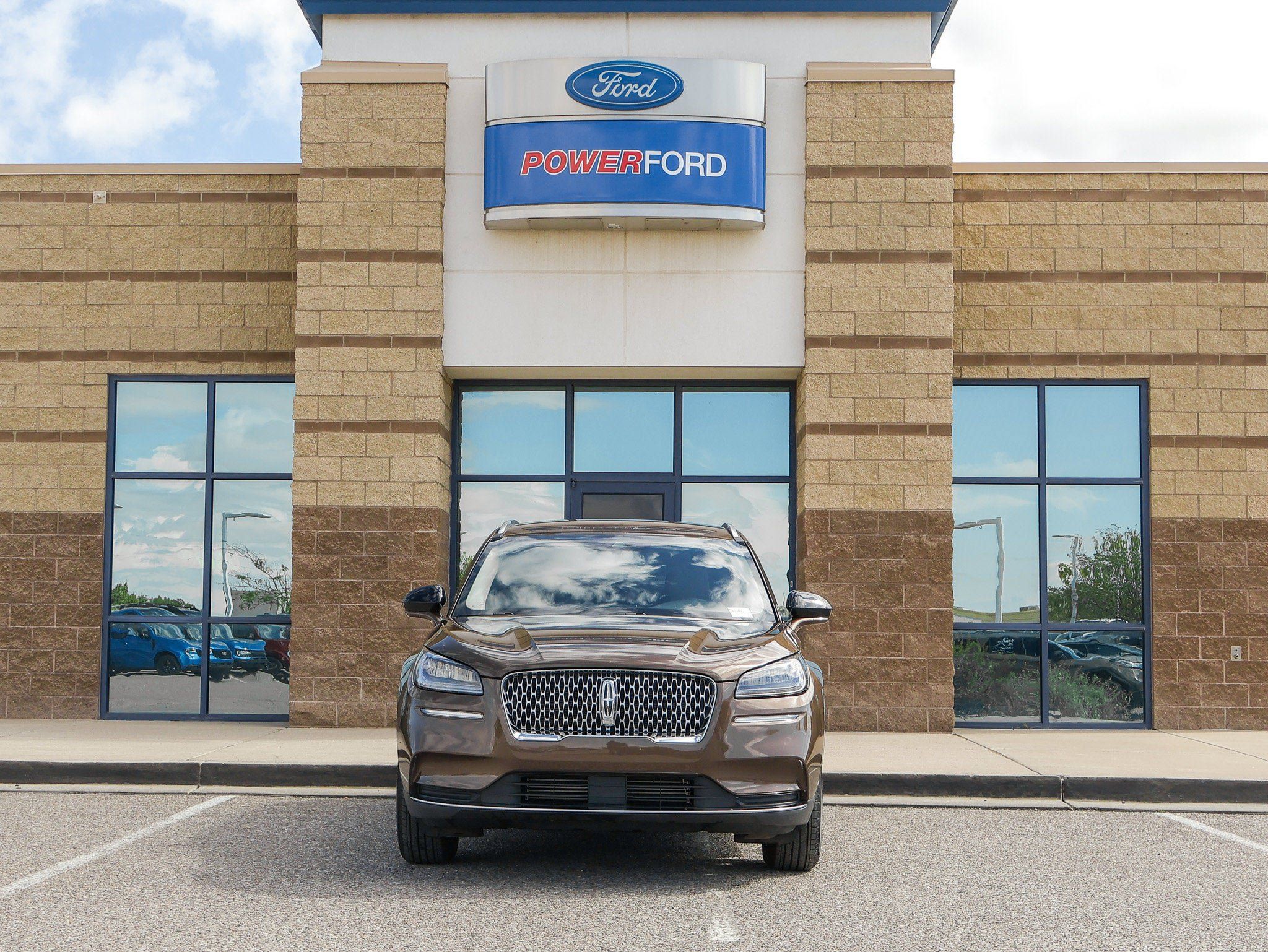 Used 2022 Lincoln Corsair AWD w/ Equipment Group 101A image 3