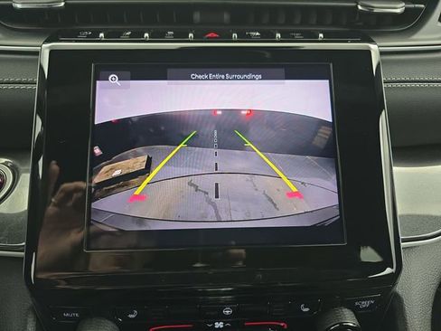 Used 2023 Jeep Grand Cherokee Altitude image 28