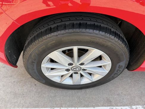 Used 2017 Volkswagen Golf Wolfsburg Edition FWD image 37