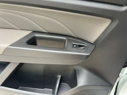 Used 2023 Volkswagen Atlas Cross Sport SE w/ Panoramic Sunroof Package AWD/4WD image 21