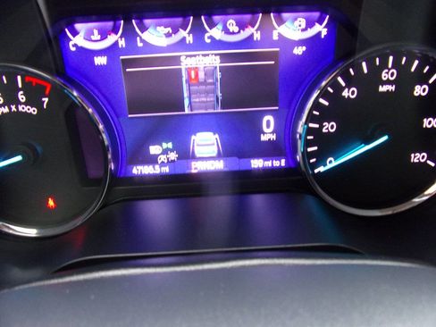 Used 2024 Ford Expedition XLT image 25