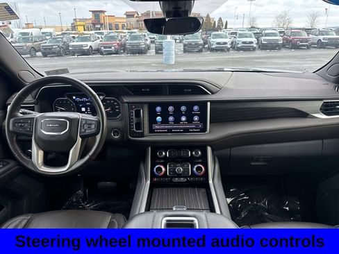 Used 2021 GMC Yukon XL Denali w/ Denali Premium Package image 11