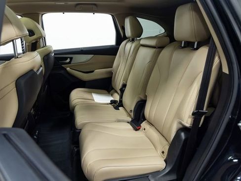 Used 2023 Acura MDX SH-AWD w/ Technology Package image 23