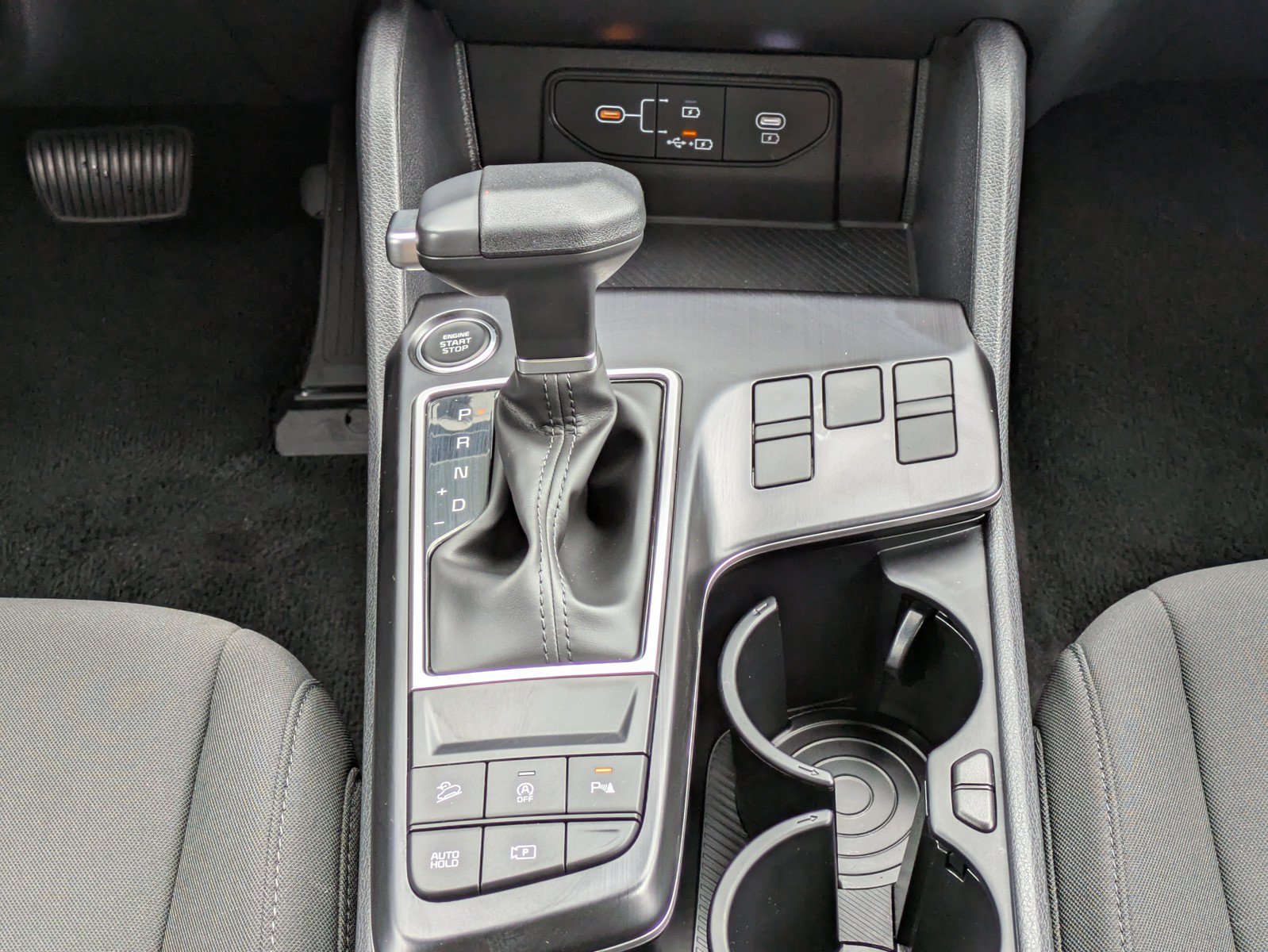 Certified 2026 Kia Sportage LX FWD image 15