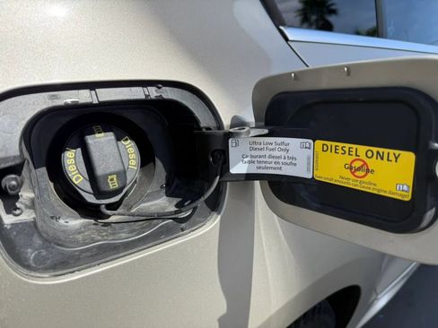 Used 2015 Volkswagen Jetta TDI SEL image 38