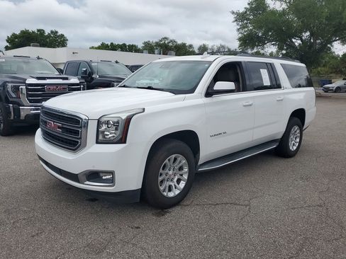 Used 2019 GMC Yukon XL SLT RWD image 3