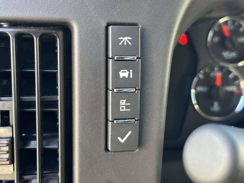 New 2025 Chevrolet Express 2500 Work Van w/ Driver Convenience Package image 17