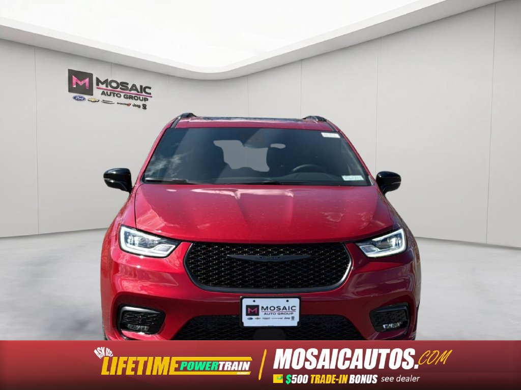 New 2026 Chrysler Pacifica Select w/ S Appearance Package AWD/4WD image 2