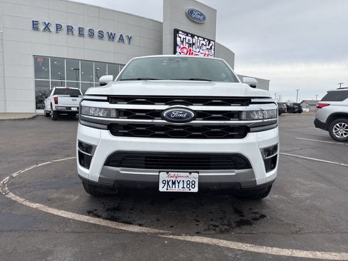 Used 2024 Ford Expedition Max Limited image 2