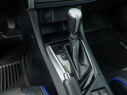 Used 2017 Toyota Corolla SE image 7