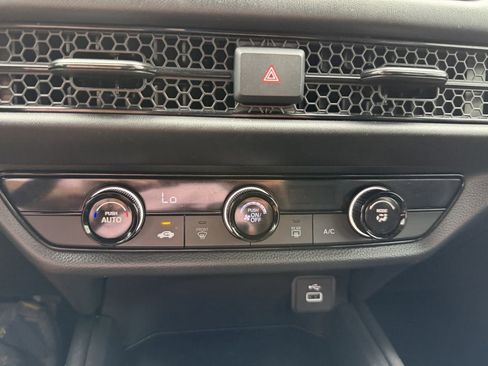 Used 2025 Honda HR-V LX image 24