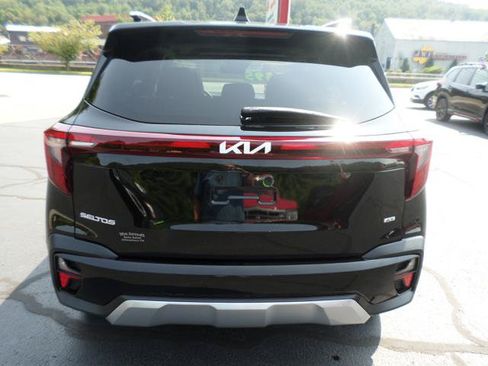 Used 2024 Kia Seltos SX w/ SX Sunroof Package AWD/4WD image 5