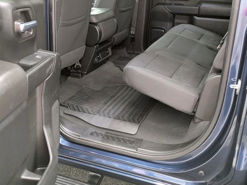 Used 2023 Chevrolet Silverado 1500 Custom image 17