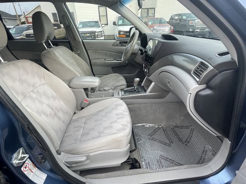 Used 2010 Subaru Forester 2.5X Premium image 6