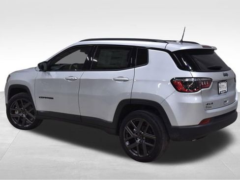 New 2026 Jeep Compass Latitude image 7