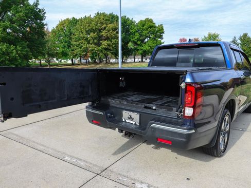 Used 2017 Honda Ridgeline RTL-E image 25