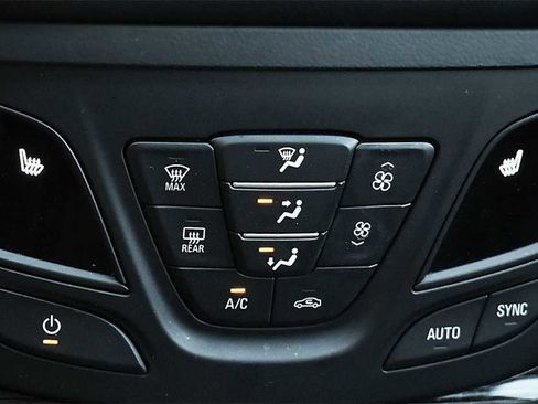Used 2017 Buick Envision Essence AWD/4WD image 20