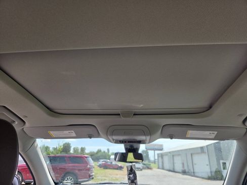 Used 2018 Buick Enclave Avenir FWD image 25