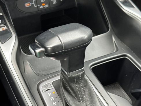 Used 2024 Kia Sorento S image 25