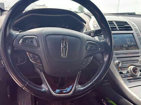 Used 2018 Lincoln MKZ Select w/ Select Plus Package FWD image 6