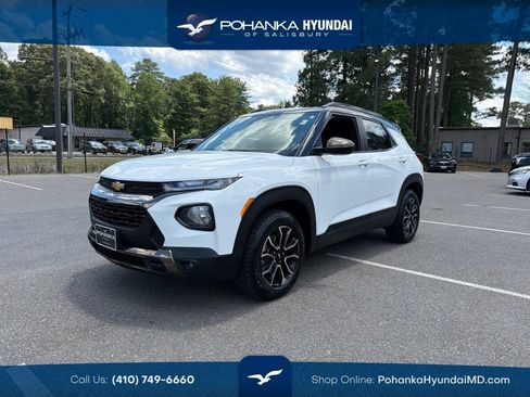 Used 2022 Chevrolet TrailBlazer ACTIV w/ Technology Package AWD/4WD image 1
