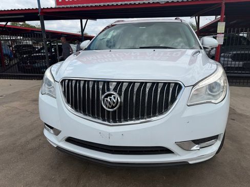 Used 2017 Buick Enclave Leather image 4