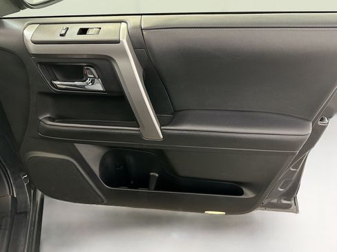 Used 2024 Toyota 4Runner SR5 image 32