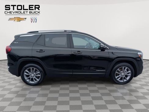Used 2024 GMC Terrain SLT image 6