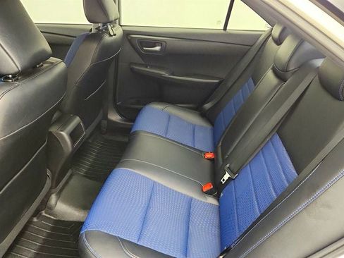 Used 2016 Toyota Camry SE FWD image 21