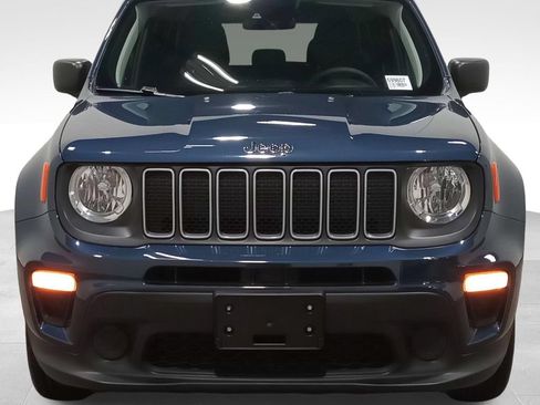 Used 2023 Jeep Renegade Latitude AWD/4WD image 10