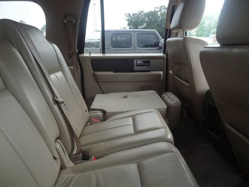 Used 2013 Ford Expedition EL XLT AWD/4WD image 12