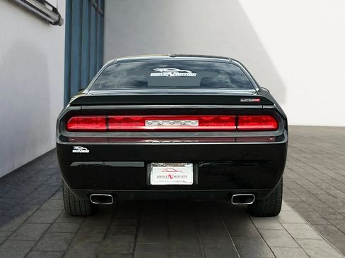 Used 2009 Dodge Challenger SRT8 w/ SRT Option Group II image 4