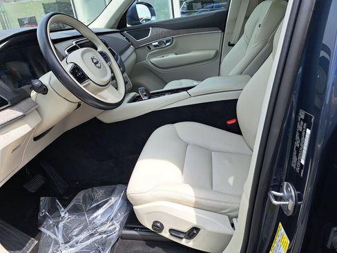 Used 2024 Volvo XC90 B6 Plus w/ Protection Package Premier AWD/4WD image 22
