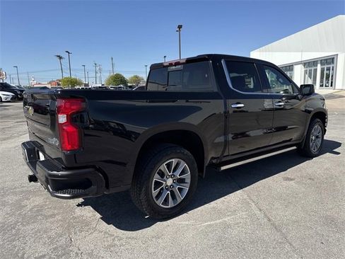 Used 2021 Chevrolet Silverado 1500 High Country w/ Z71 Off-Road Package image 5