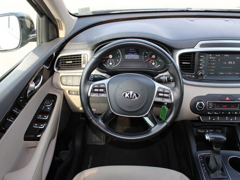 Used 2020 Kia Sorento LX w/ LX I4 Convenience Package FWD image 13